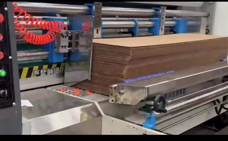 Máquina de impresión de papel corrugado
